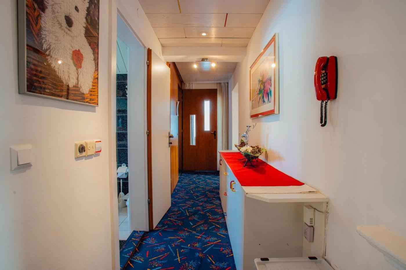 Appartement Seppi By Monicare Ζέεφελντ Εξωτερικό φωτογραφία